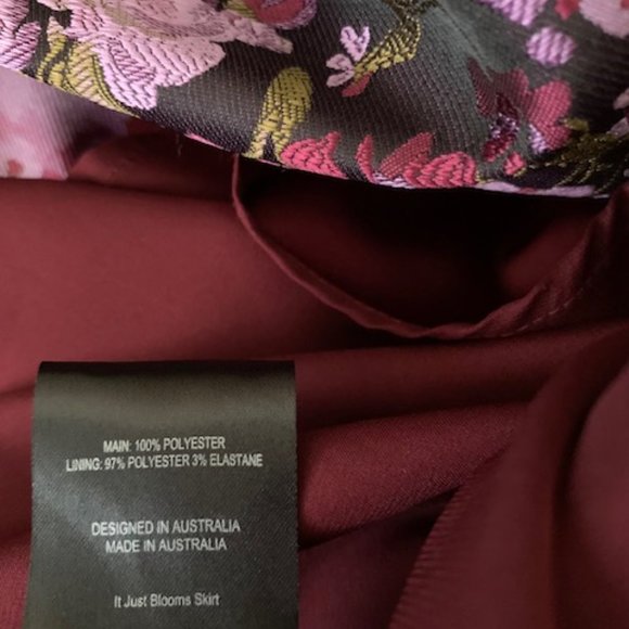 ✨Host Pick✨ Alannah Hill A-Line Floral Skirt Size 6 - Picture 5 of 5